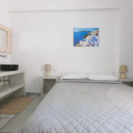 Anny Studios & Rooms Perissa Beach Exterior photo