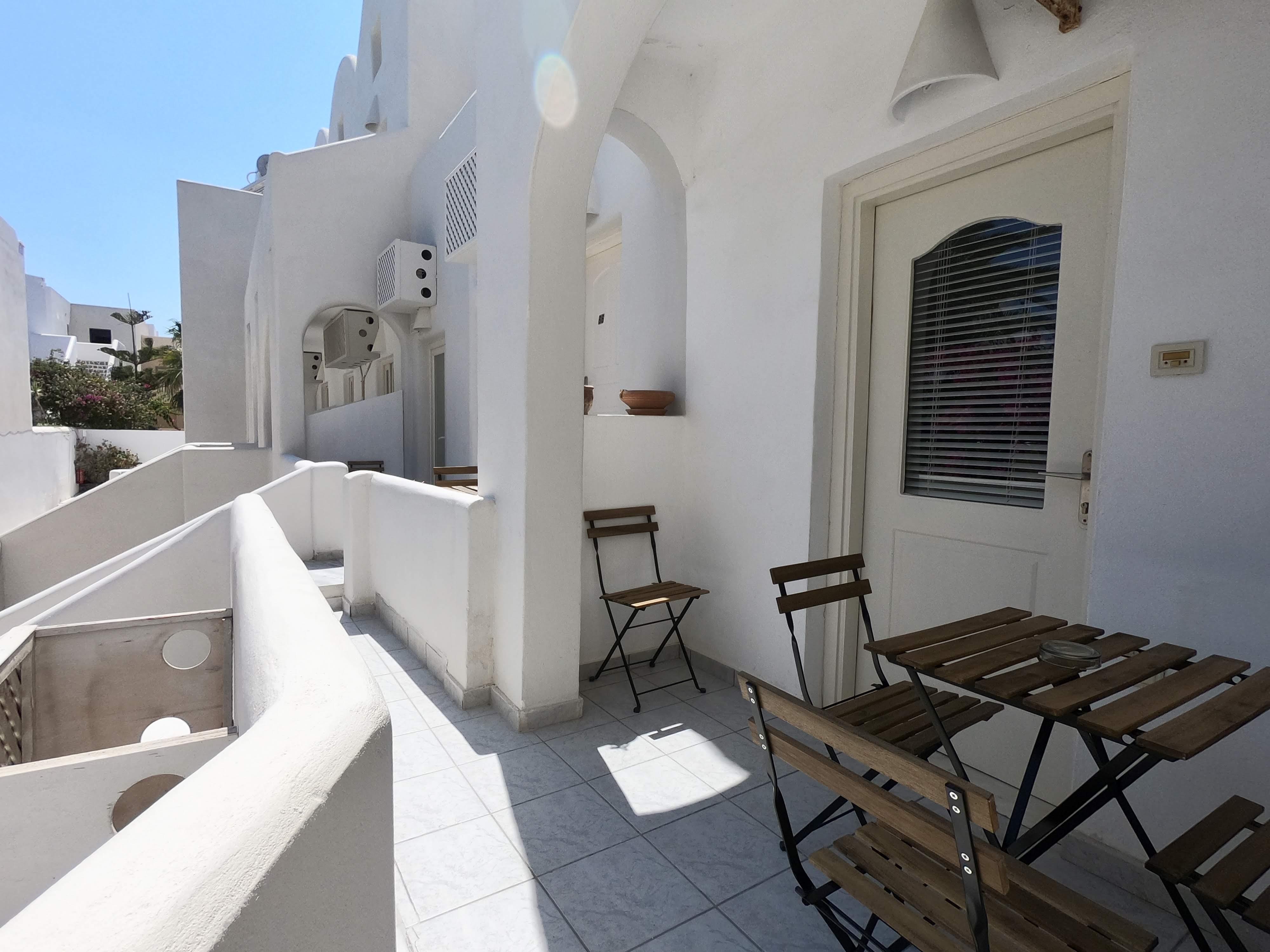 Anny Studios & Rooms Perissa Beach Exterior photo