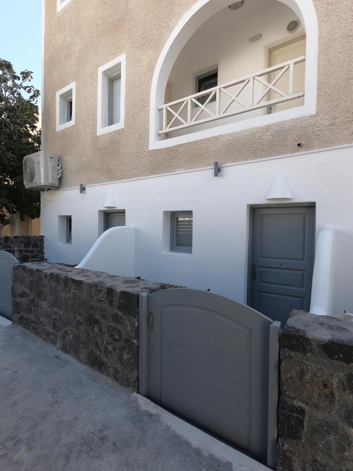 Anny Studios & Rooms Perissa Beach Exterior photo