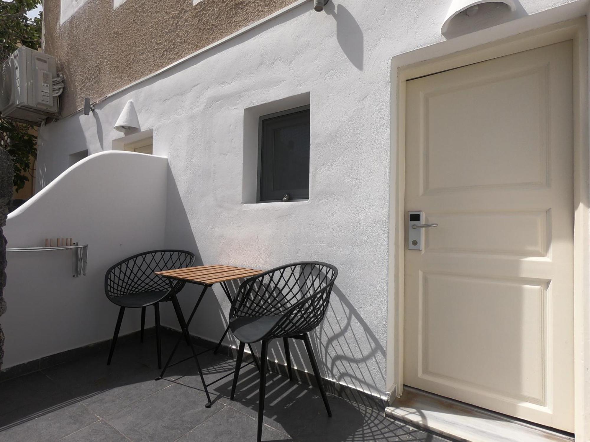 Anny Studios & Rooms Perissa Beach Exterior photo